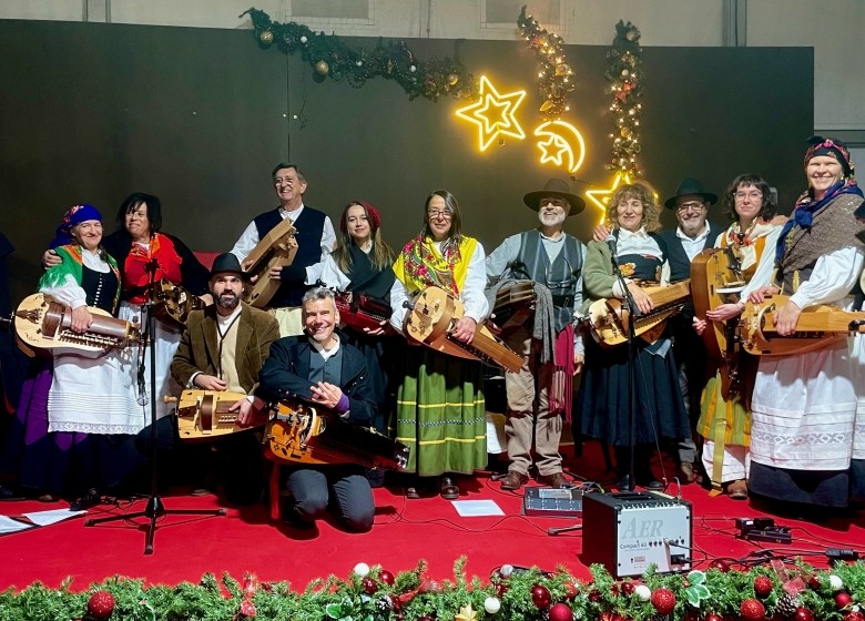 O ETRAD Zanfona Ensemble en concerto. Sábado 14/DEC. 20:00H. Praza Esther Pita. Oleiros. De Ruada ETRADVIGO 2024-25