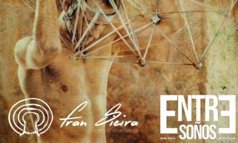 GALAXIA ETRAD. O mestre de canto, Xisco Feijoo no espectáculo de danza 