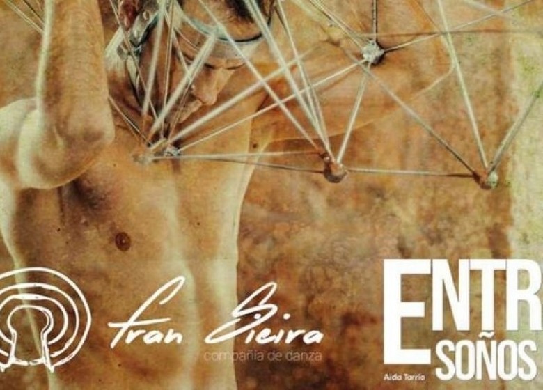 GALAXIA ETRAD. O mestre de canto, Xisco Feijoo no espectáculo de danza 