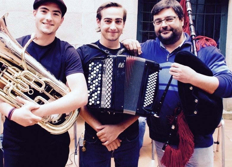 GALAXIA ETRAD. O mestre de gaita, Xaquín Xesteira en concerto con 